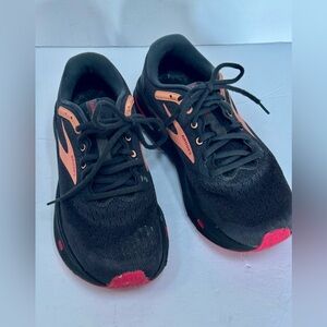 Brooks Ghost Max Black and Pink Athletic Sneakers